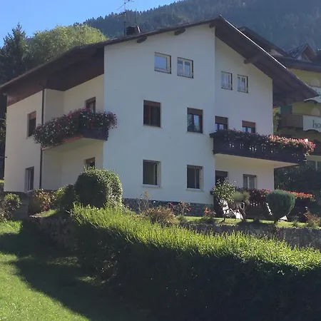 Villa Ginestra Molveno Chambre photo