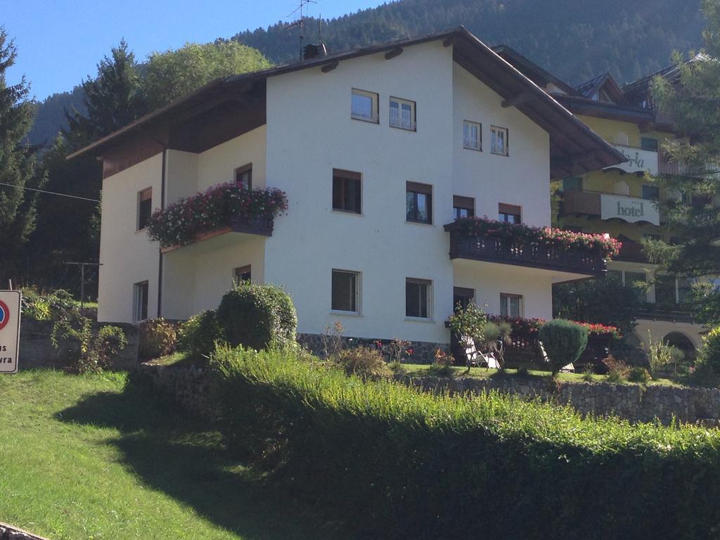 Ginestra Apartment